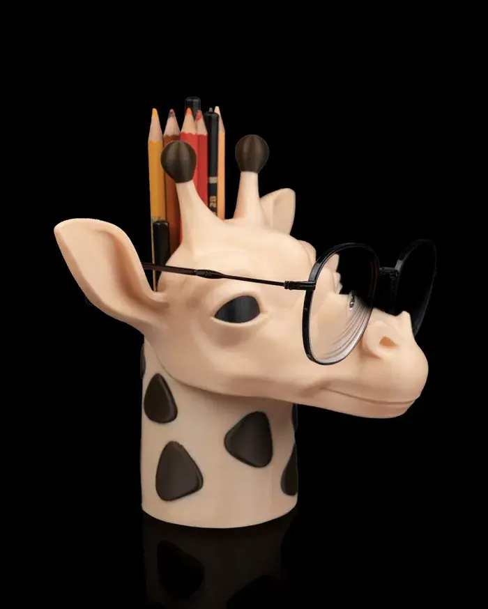 Mr_Giraffe_Glasses_and_Pen_Holder_2_f99e88d32f.webp