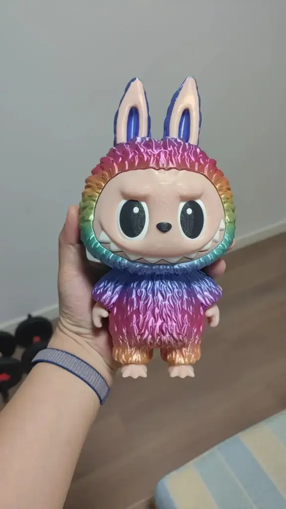 Labubu (拉布布) (PLA Seda, Multicolor (Arco-Íris))