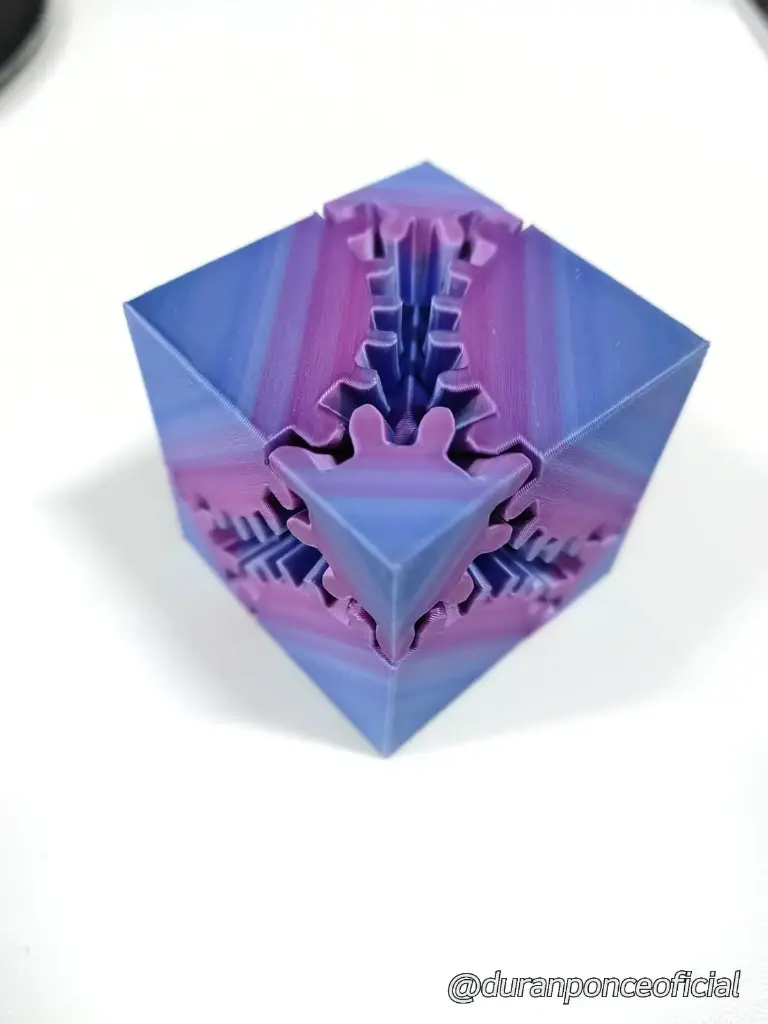 Cubo de Engrenagem (PLA Fosforescente, Azul)